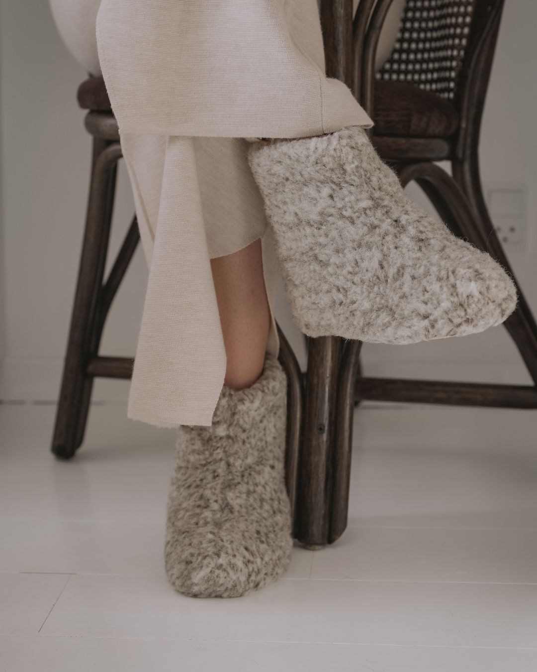 Ulltøfler - Lys Grå (Høy Modell)