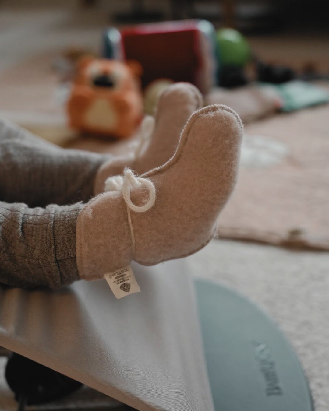 Babyfutter i ull – Beige (0–3 måneder)