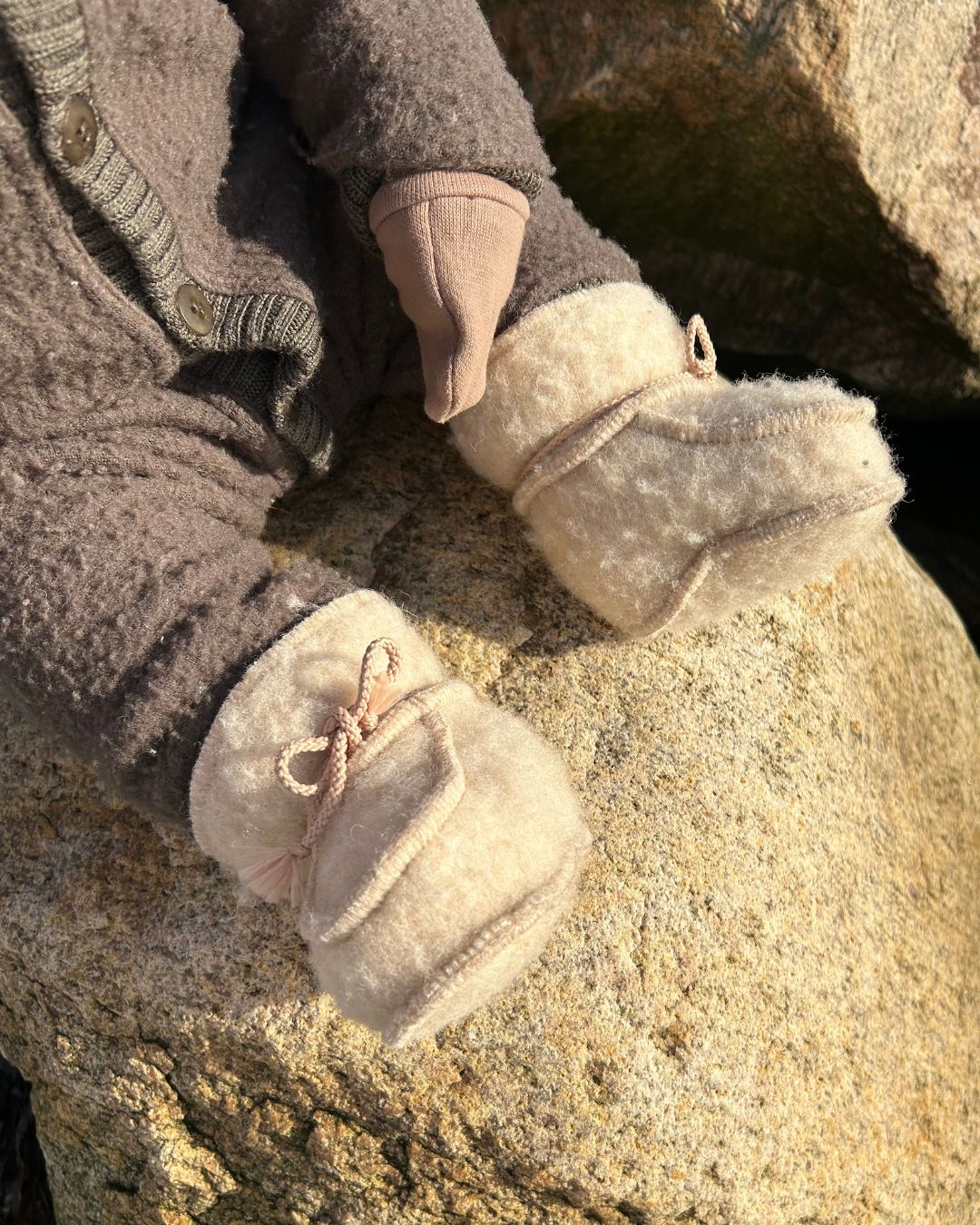 Babytøfler – Beige (3–6 måneder)