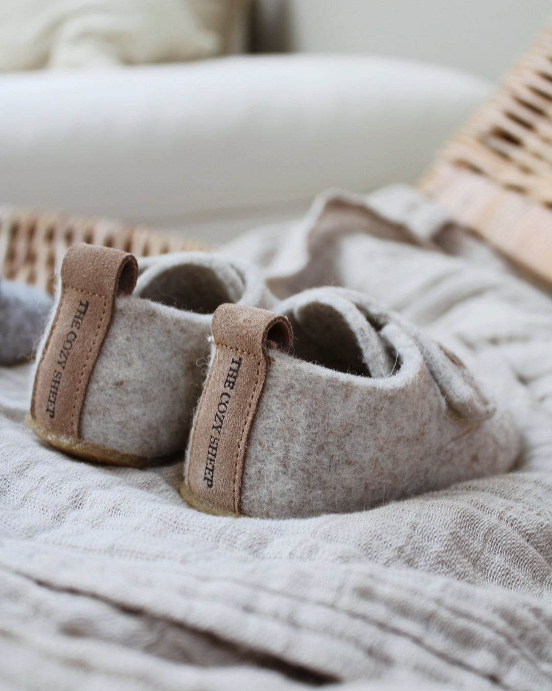 Tøfler i ullfilt for barn – Beige