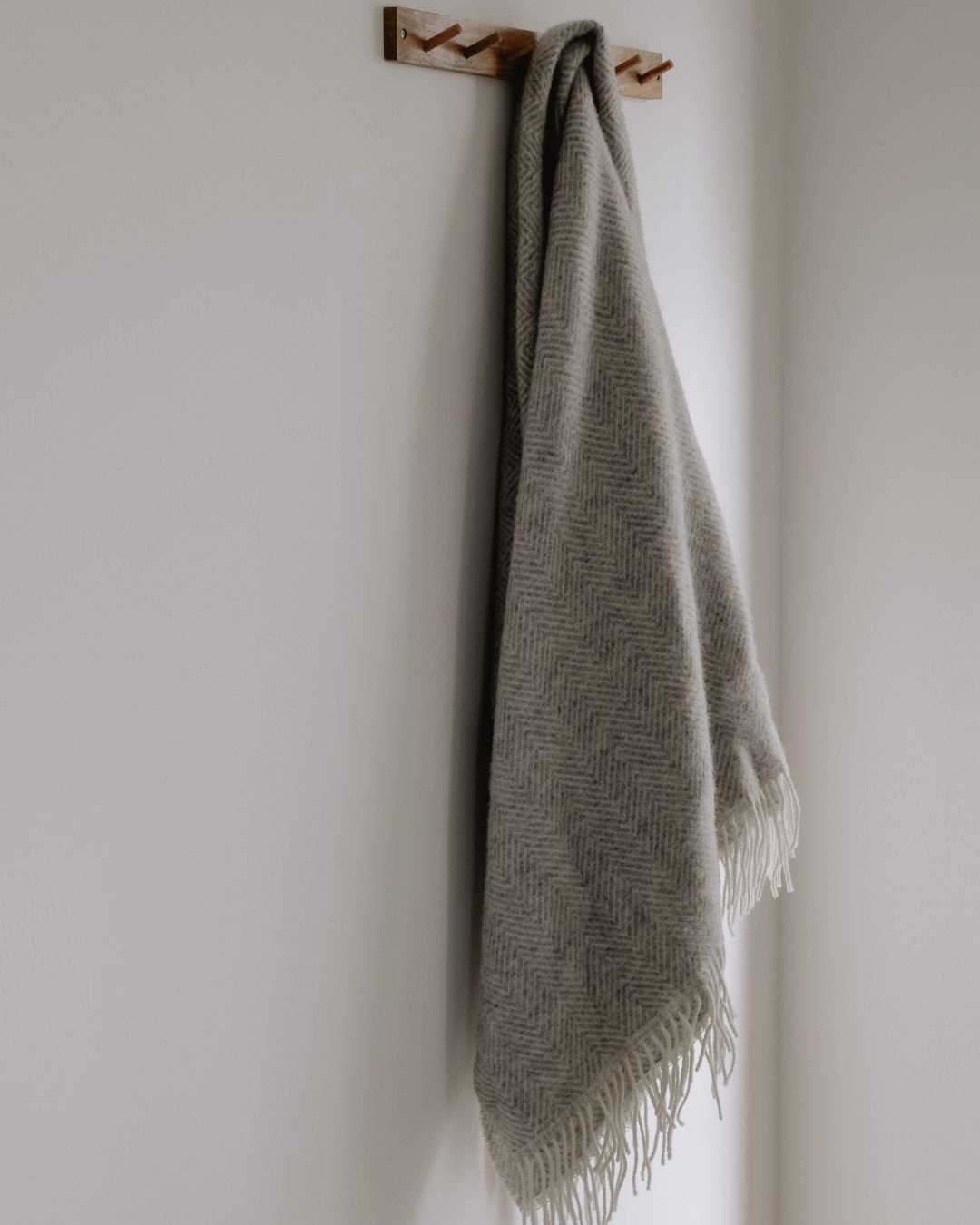 Uldplaid 140 x 200 cm - Lysegrå - The Cozy Sheep